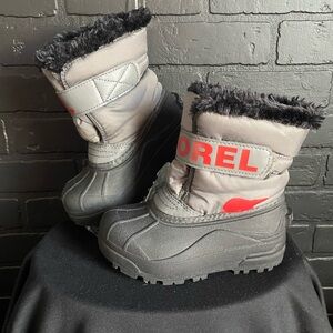 SOREL Kid’s Snow Commander Insulated waterproof boot. Size 11.